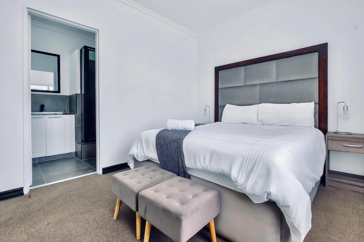 2 Bedroom 2 Bath Luxury - Sandton Cbd Γιοχάνεσμπουργκ Εξωτερικό φωτογραφία