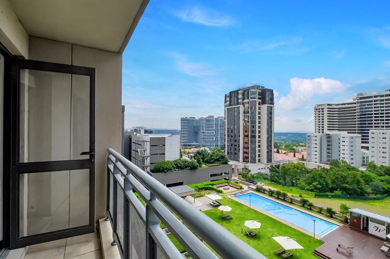 2 Bedroom 2 Bath Luxury - Sandton Cbd Γιοχάνεσμπουργκ Εξωτερικό φωτογραφία