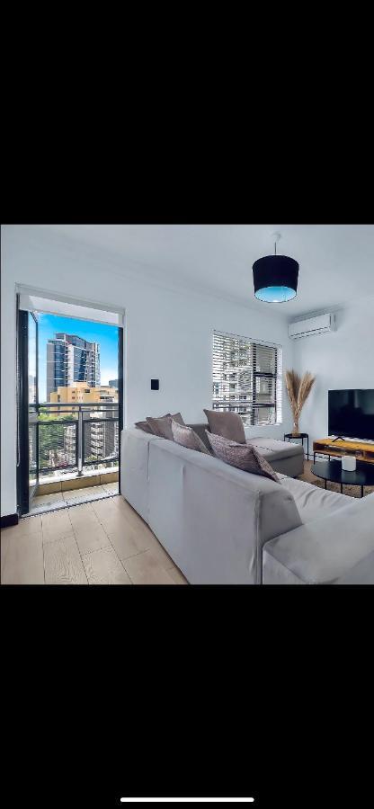 2 Bedroom 2 Bath Luxury - Sandton Cbd Γιοχάνεσμπουργκ Εξωτερικό φωτογραφία